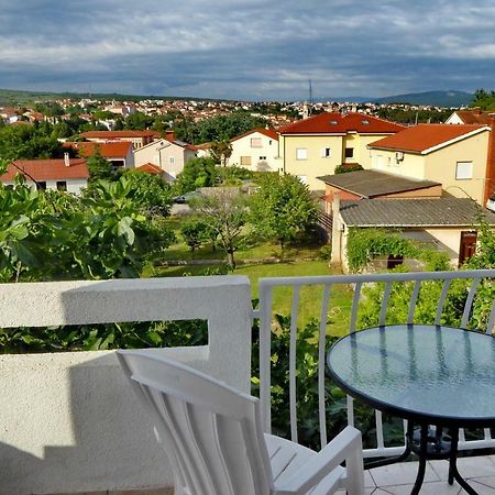 Apartments Curicta 1 كرك المظهر الخارجي الصورة