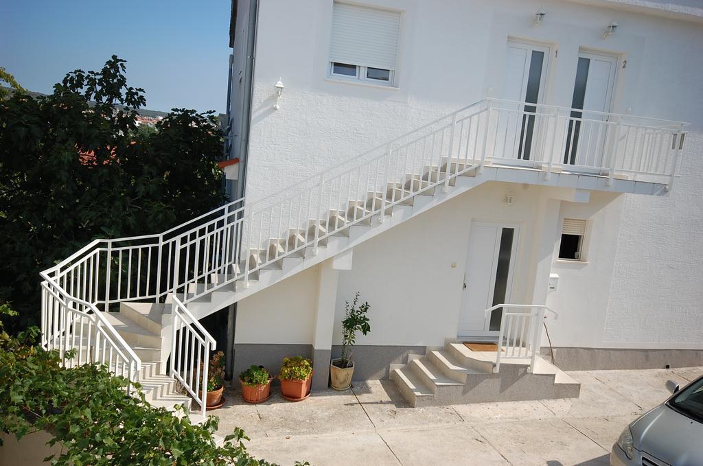 Apartments Curicta 1 كرك المظهر الخارجي الصورة
