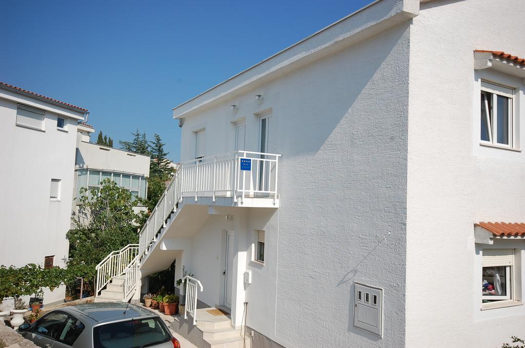 Apartments Curicta 1 كرك المظهر الخارجي الصورة