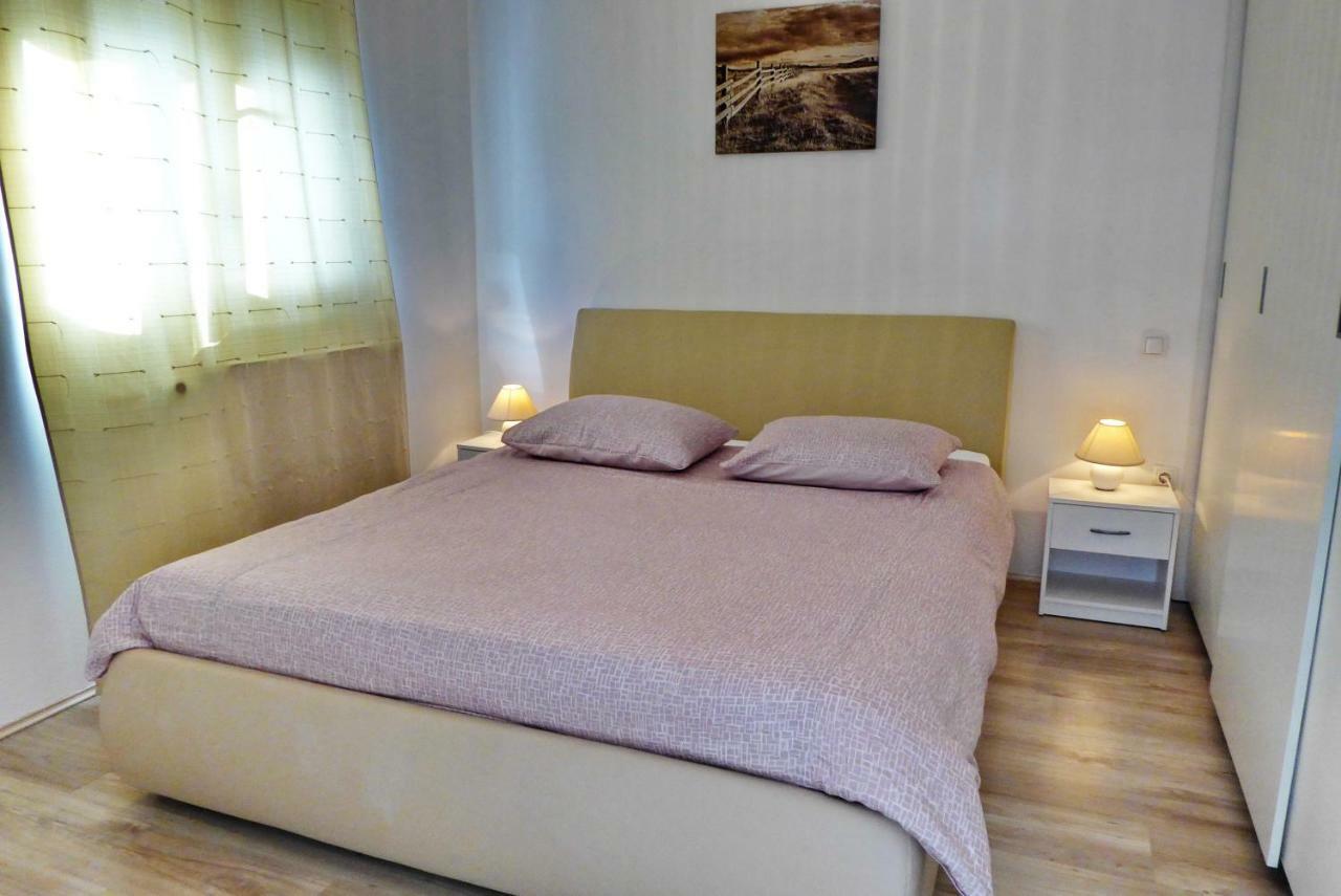Apartments Curicta 1 كرك المظهر الخارجي الصورة
